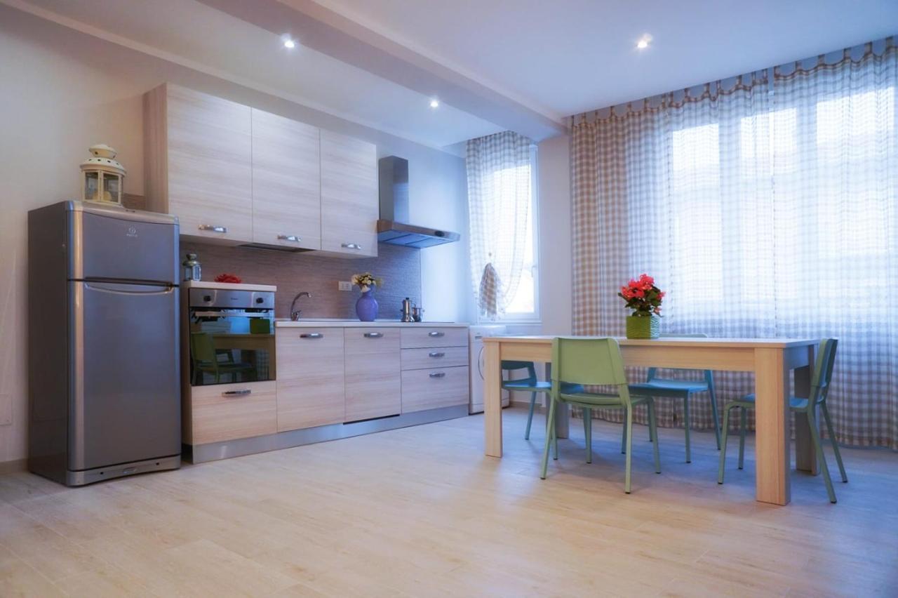 Residence Deamarina Marina di Massa Ngoại thất bức ảnh