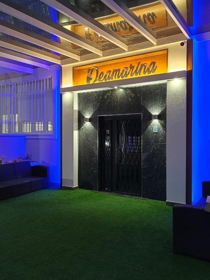 Residence Deamarina Marina di Massa Ngoại thất bức ảnh