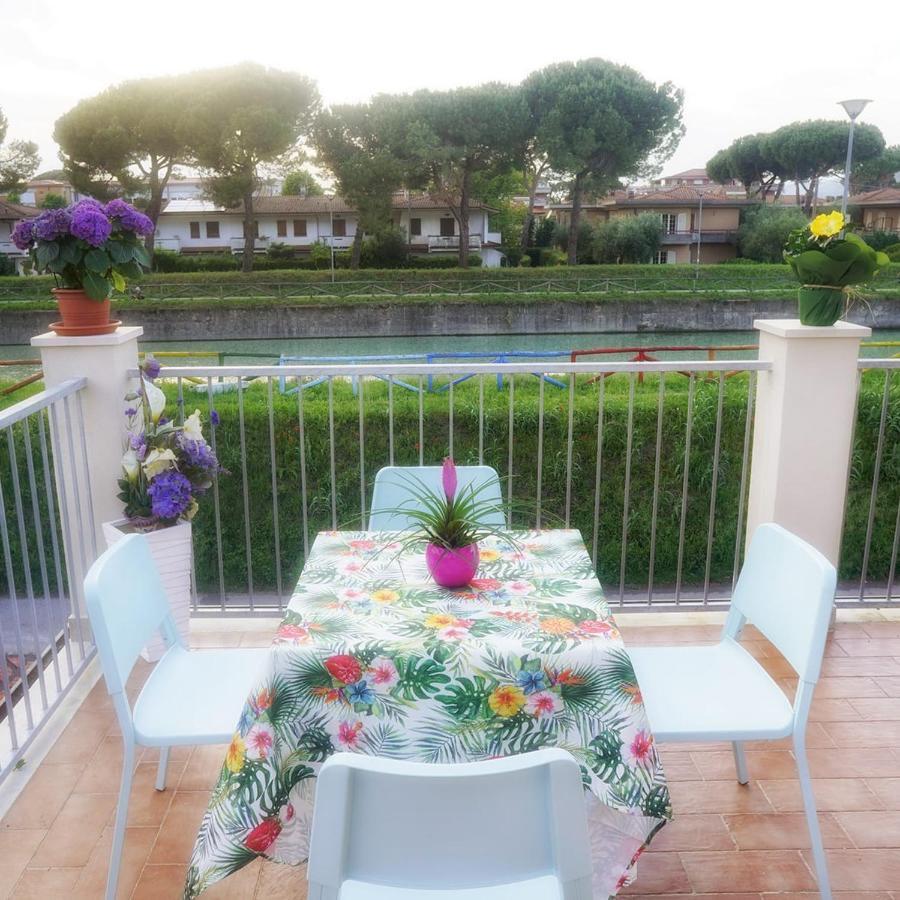 Residence Deamarina Marina di Massa Ngoại thất bức ảnh