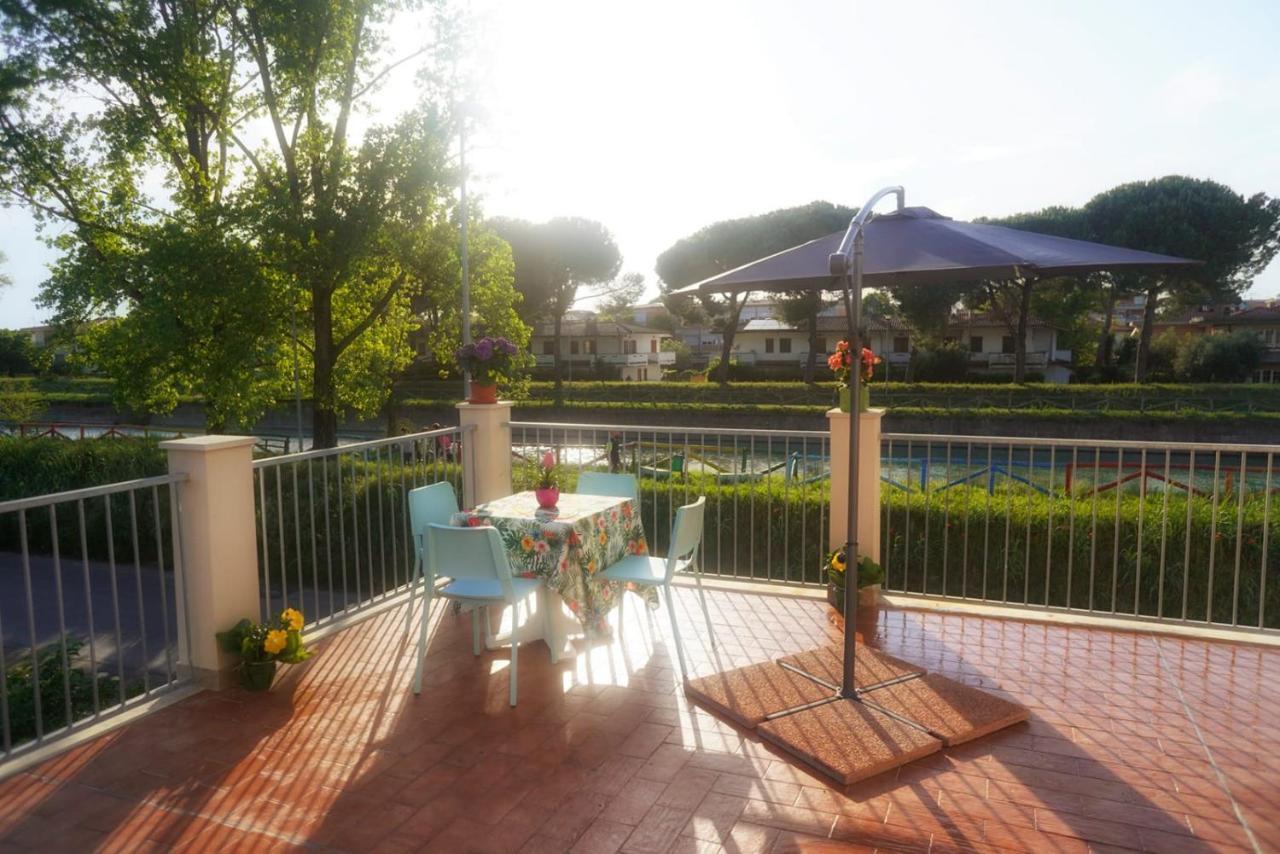 Residence Deamarina Marina di Massa Ngoại thất bức ảnh