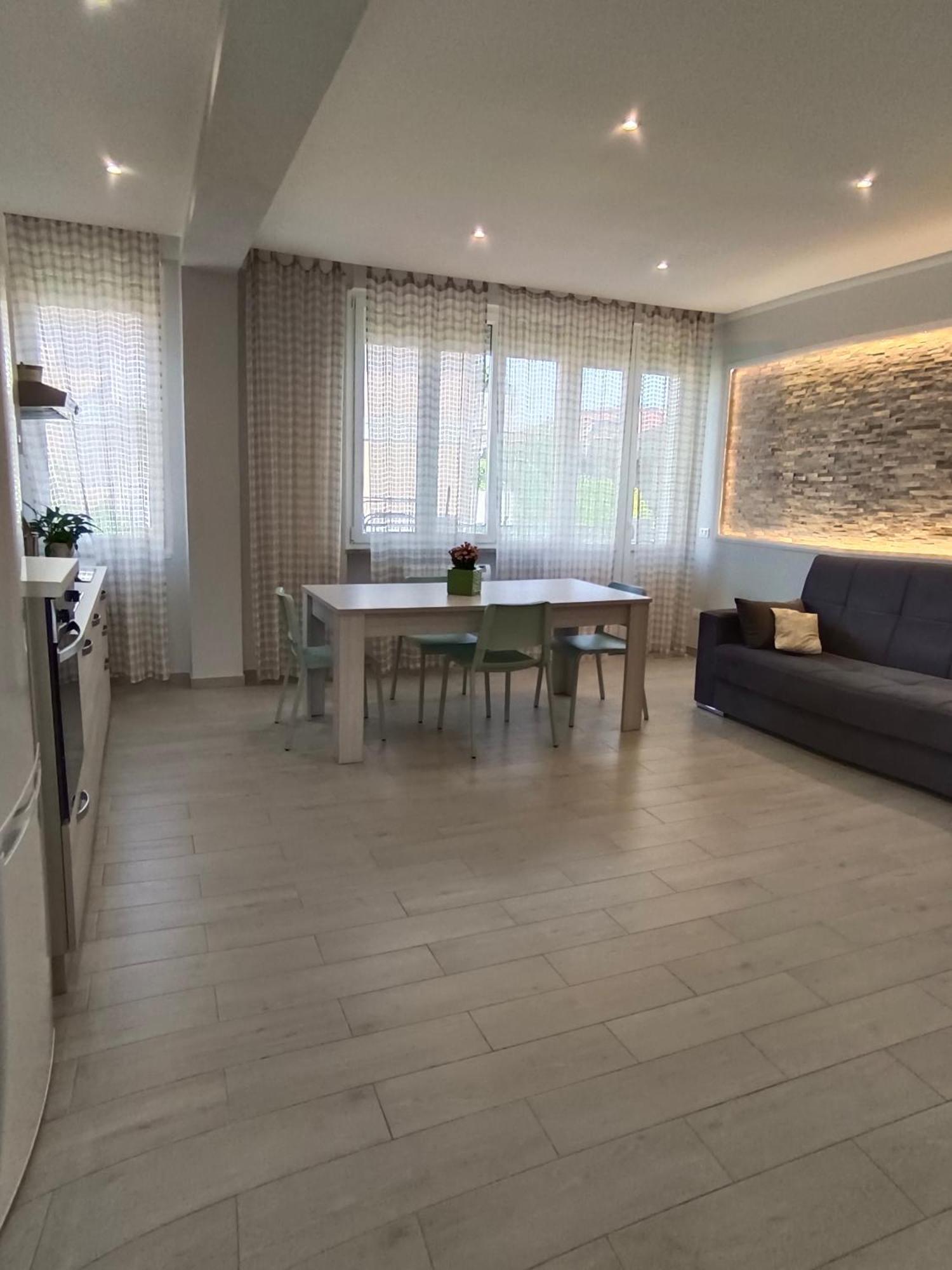 Residence Deamarina Marina di Massa Ngoại thất bức ảnh
