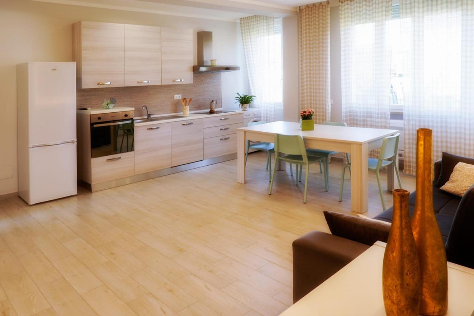 Residence Deamarina Marina di Massa Ngoại thất bức ảnh